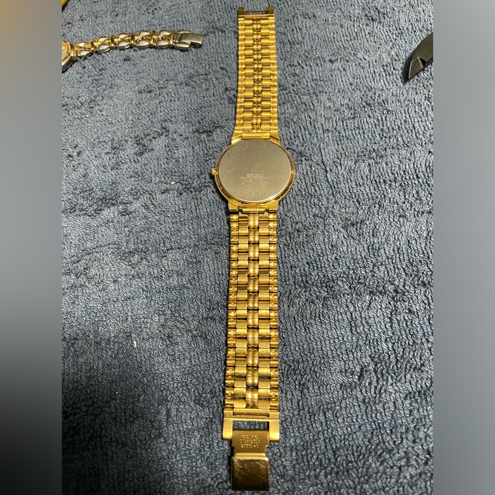 Seiko Gold Tone Men's‎ Dress Watch - Picture 6 of 13